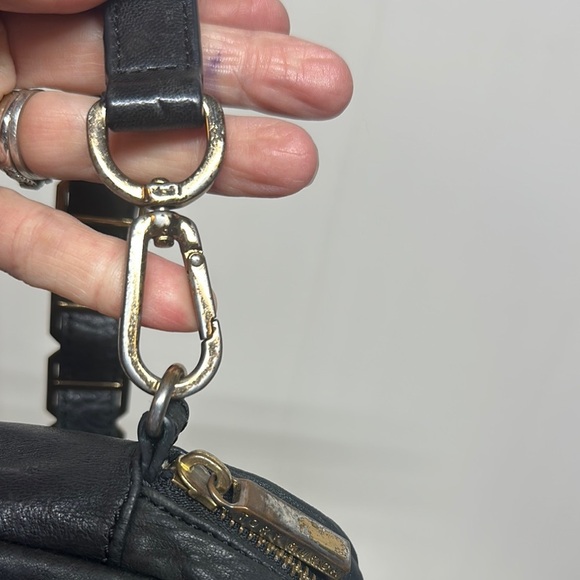 Tory Burch Black Crossbody Bag - Picture 11 of 16